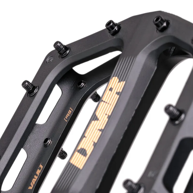 DMR Vault Mag SL Pedals in Black-2